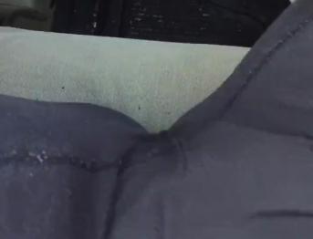 Кончаю в мою машину после работы