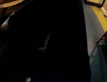 RISKY PUBLIC TEEN Мастурбация в общественном автобусе и туалете