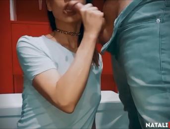Моя подруга делает мне медленный минет со спермой в рот - Natali Fiction