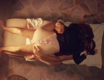 Я не знала, что он кончил в мою рыжую киску | Рыжая в коже