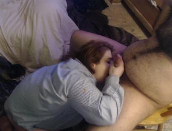 Мамы далеко, так что я сосу член отчима на День Святого Валентина - Люблю тебя, отчим