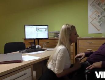 vip4k. эль хомбр эст листо пара дарлье динеро а сур ла чика ши элла ло