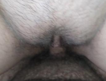 Трахни волосатую киску моей соседки по комнате. неоседланный