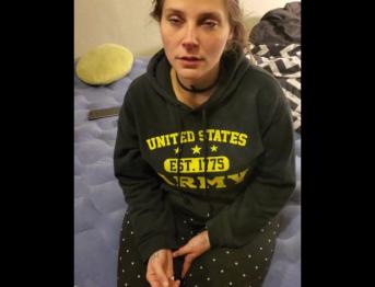 Она хочет некоторый член