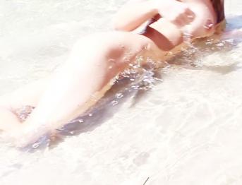 SecretCrush - Смазанный купальник с большой попкой