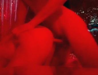 &Nu;&epsilon;&alpha;&rho;ό &Zeta;&epsilon;&upsilon;&gamma;ά&rho;&iota; &gamma;&alpha;&mu;&iota;έ&tau;&alpha;&iota; &sigma;&tau;&alpha; 4! (Дизайн отеля)