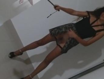 Коридор отеля PEE ADVENTURE n Selfie Stick # Up Dress NO PANTIES