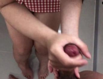 (ไทย) Азиатская девушка занимается сексом с доставщиком пиццы